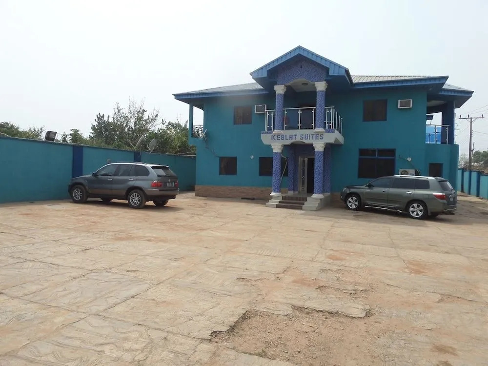 Keblat Hotel  Suites