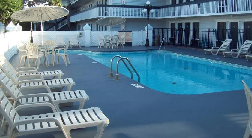 Days Inn Airport
