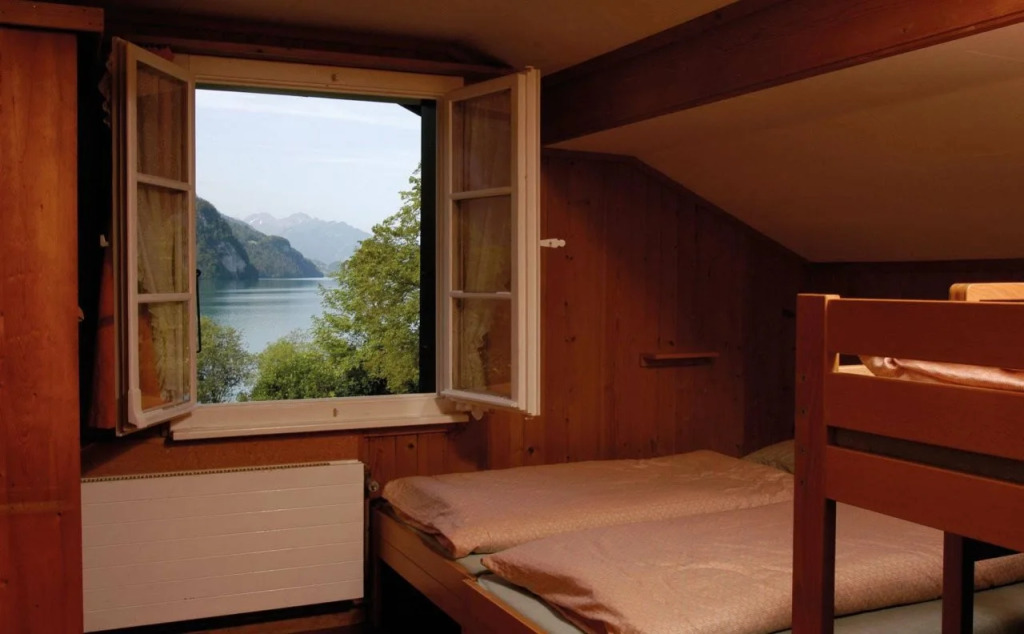 Brienz Youth Hostel