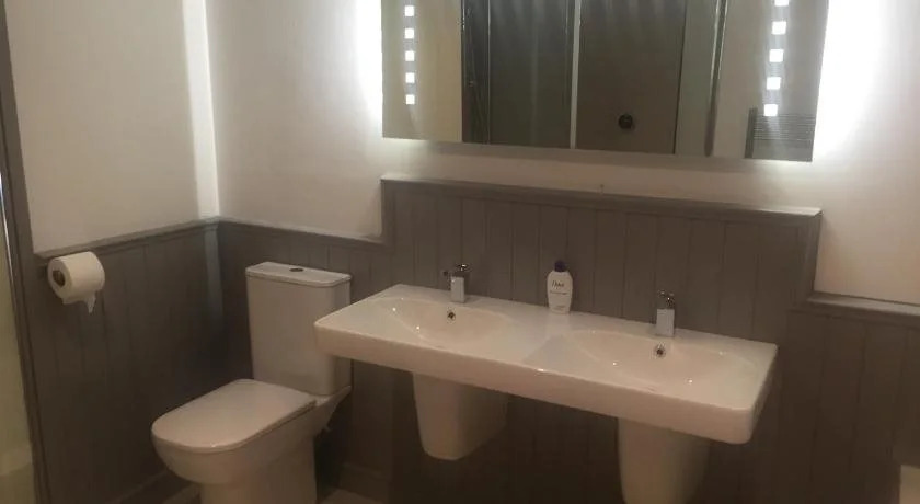 Nithsdale Hotel