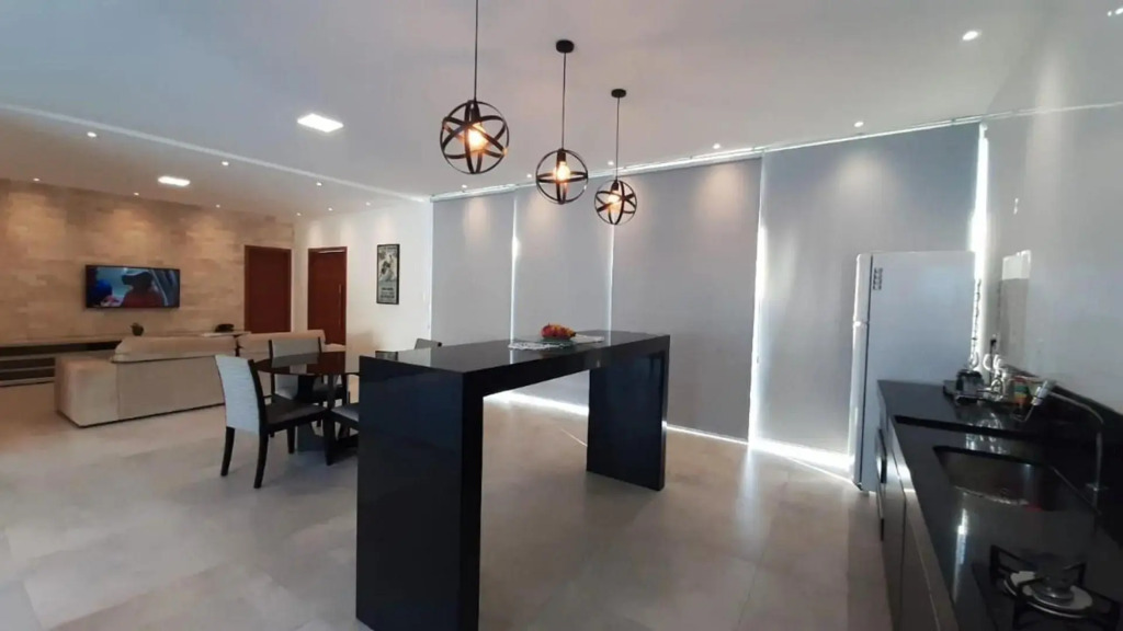 Casa terréa da Praia de Taperapuan, 3 suítes com banheira