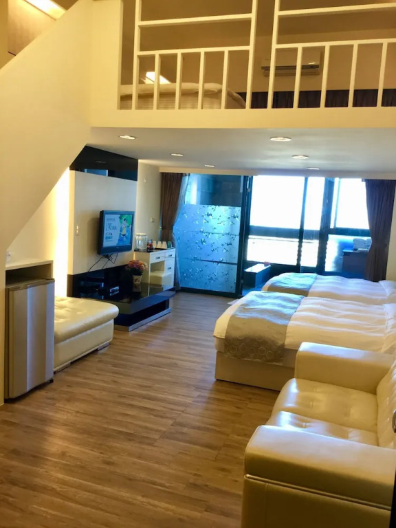 Now and Then Hot Spring Inn