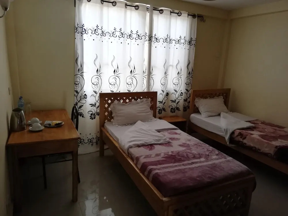 Runako Lodge