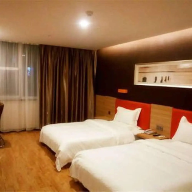 7 Days Premium (Jiaozuo Renmin Road Normal College)