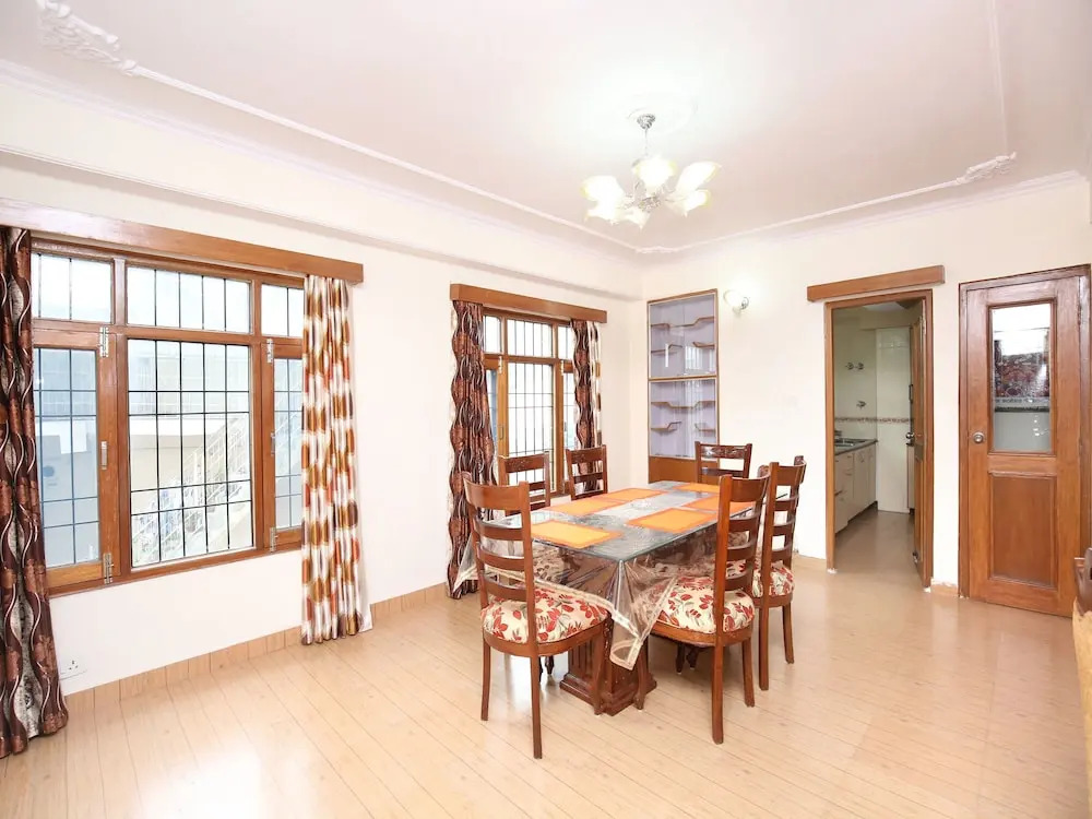 OYO 15381 Home Luxurious 3BHK City View Vikas Nagar