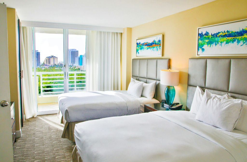 GALLERY One - A DoubleTree Suites by Hilton Hotel