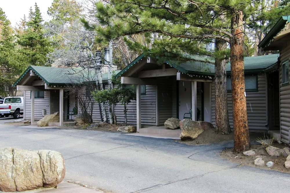 Sunnyside Knoll: 3 1 Bedroom Studio