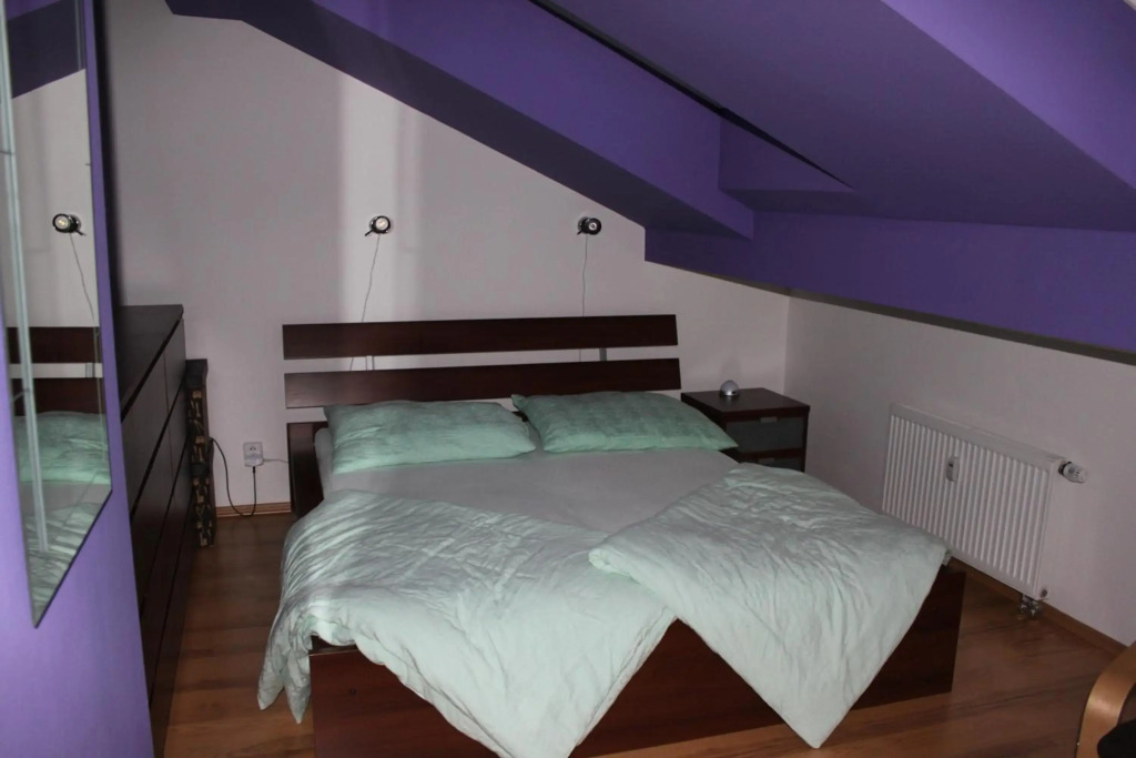 Sunny Two-story Apartment Kyje