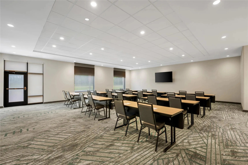 Home2 Suites by Hilton Sneads Ferry North Topsail Beach