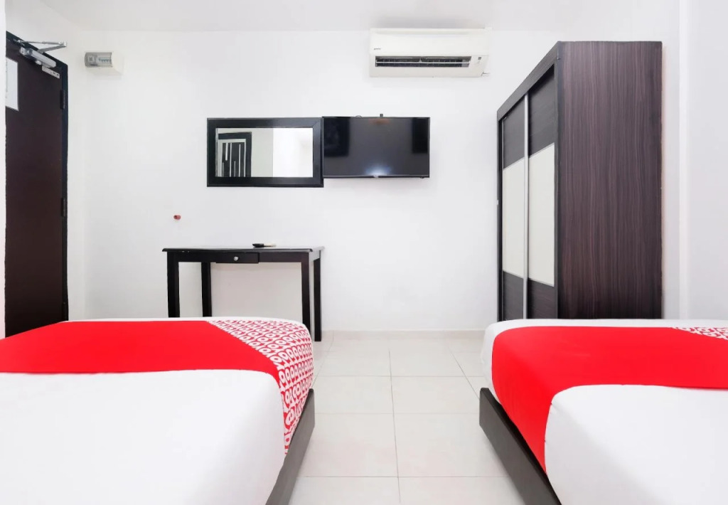 OYO 711 Tawaquf Inn