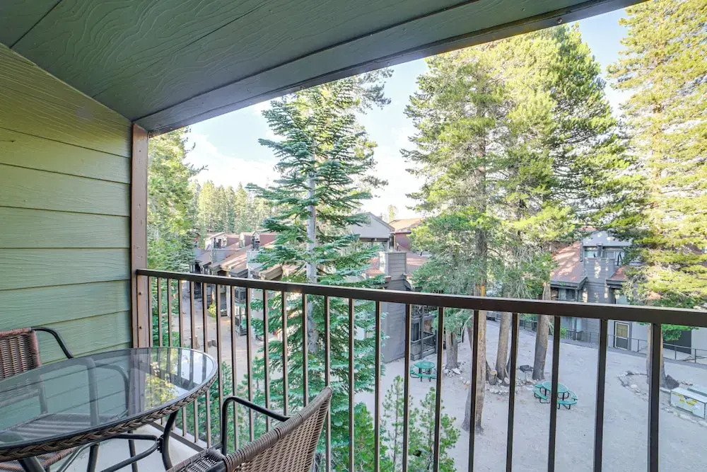 St Anton Condo in Mammoth Lakes!