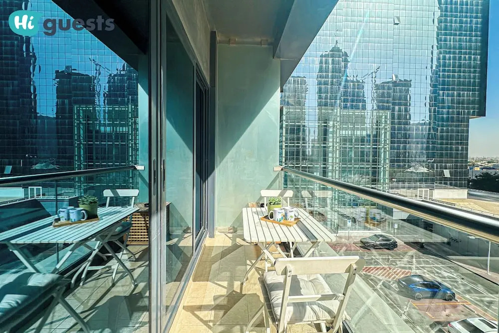 HiGuests - Goldcrest Views 1