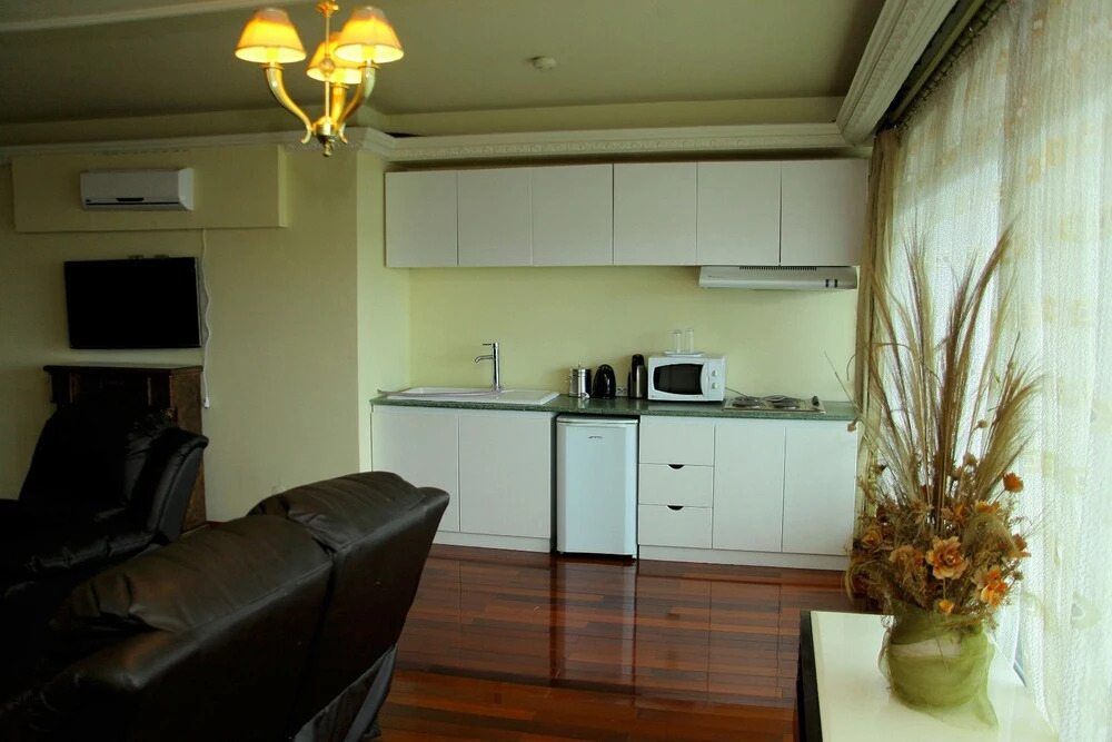 Yoly Addis Hotel