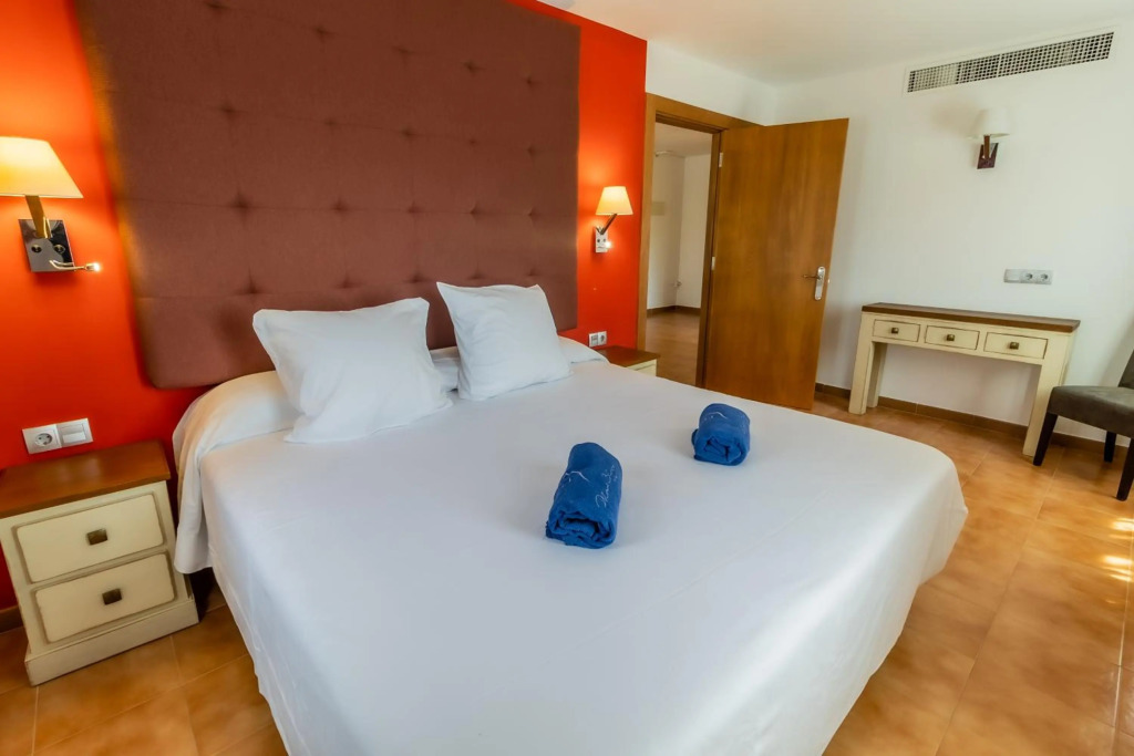 Paloma Blanca Boutique Hotel