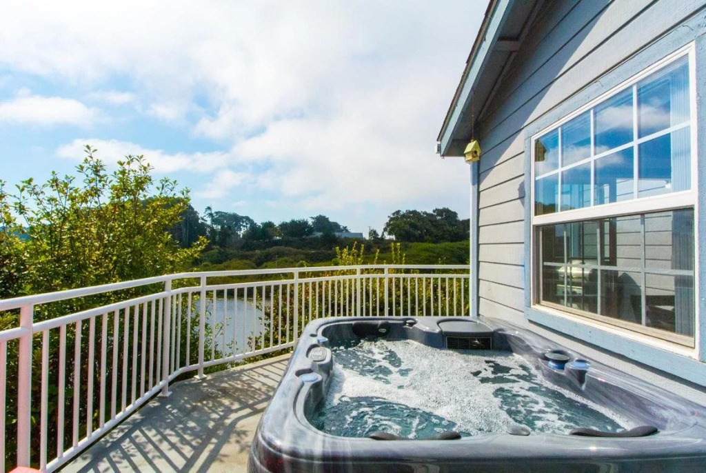 Beach House Inn