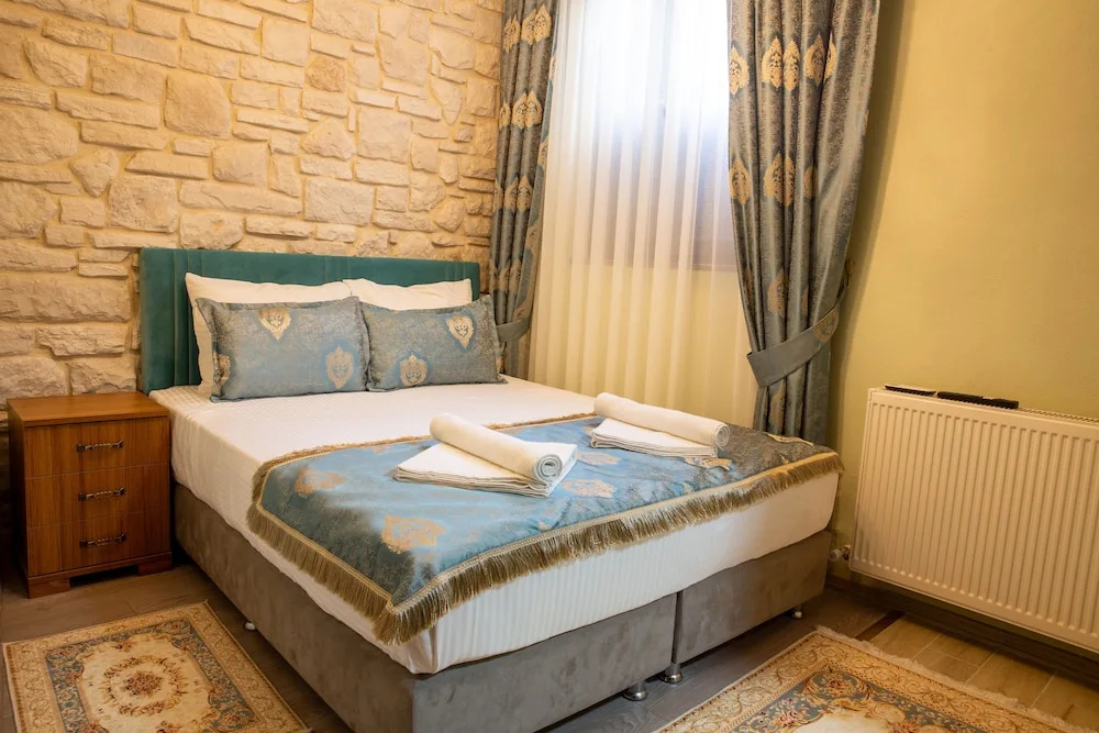 Sayina Hotel