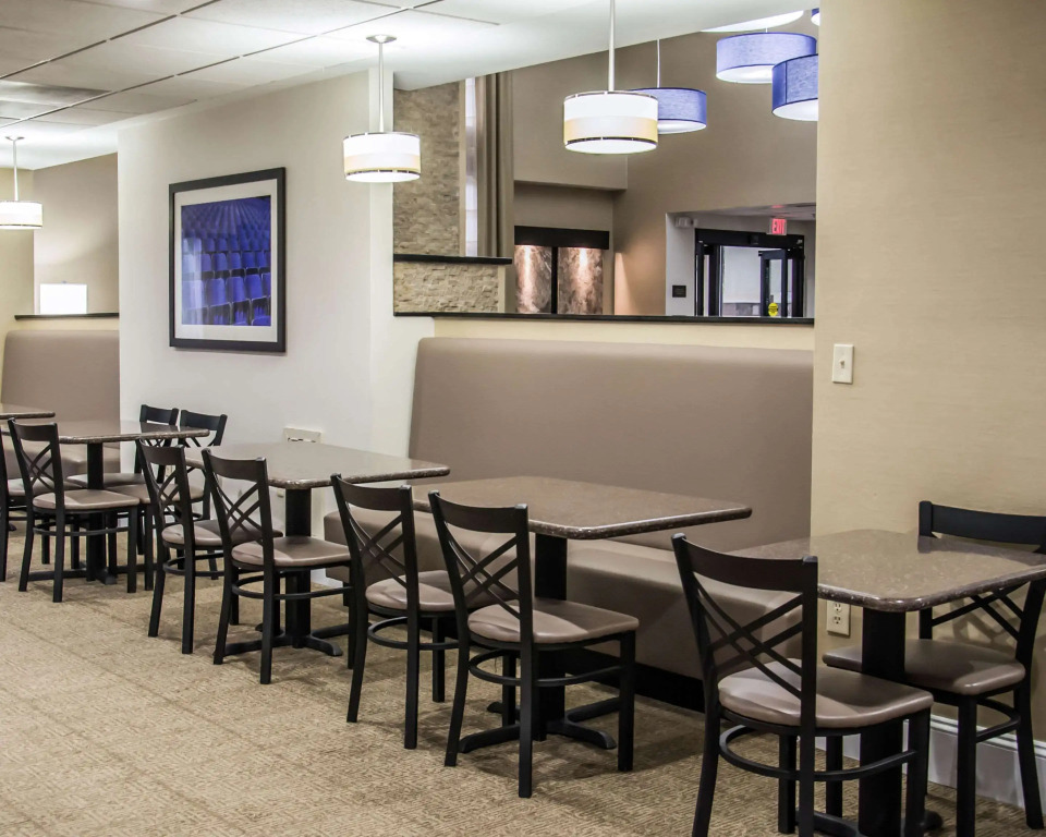 Comfort Suites University - Research Park