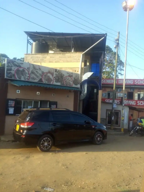 Platinum Bar Lodge