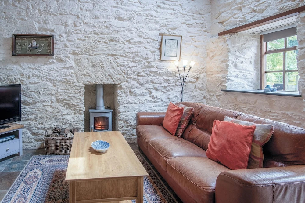 The Apple Store - 1 Bedroom Cottage - St Ishmael's