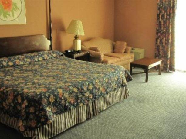 Channel Inn Hotel