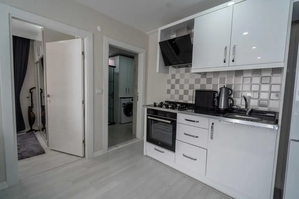 Apartment With Balcony Close to Beach in Muratpasa
