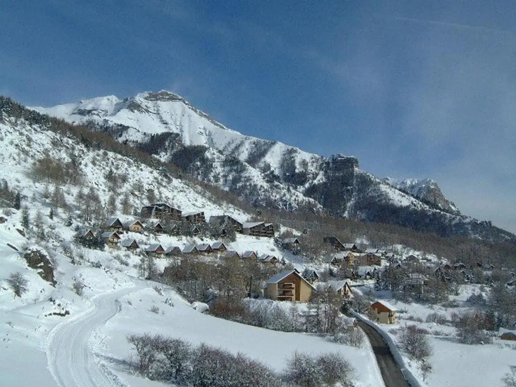 Chalet lumineux à Saint-Michel-de-Chaillol, 7 pers, balcon sud - FR-1-393-148