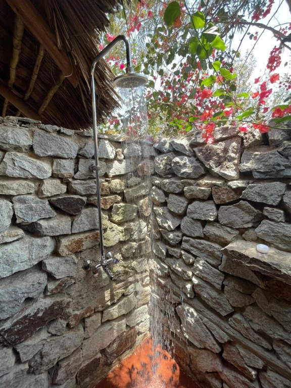 Njia Panda Tented Lodge And Campsite
