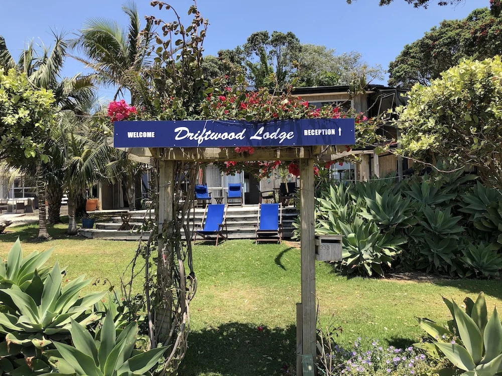 Driftwood Lodge