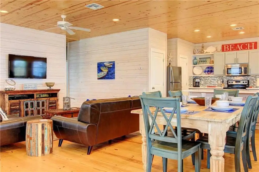 2727 S 11th Street #12 4 Bedrooms 3 Bathrooms Home