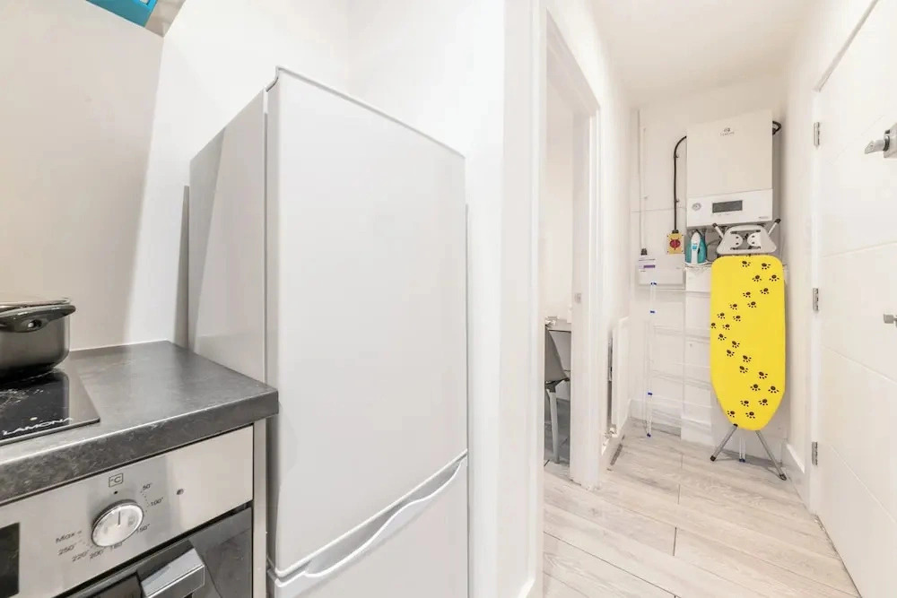 Central - Stay 2 - Near Transport - Parking - Wifi