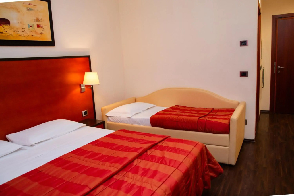 Gullo Hotel