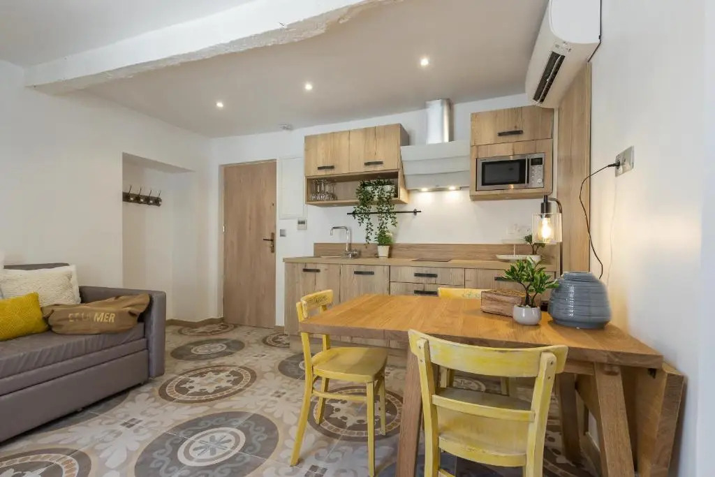 Valbonne Flat