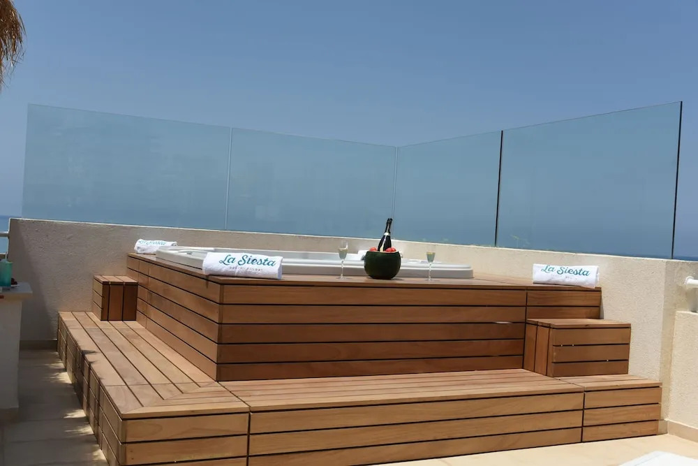 La Siesta Hotel & Beach Resort