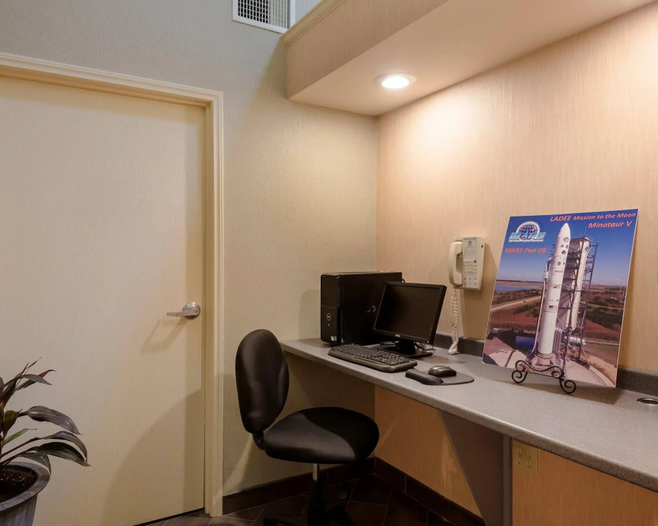 Comfort Suites Chincoteague Island Bayfront Resort