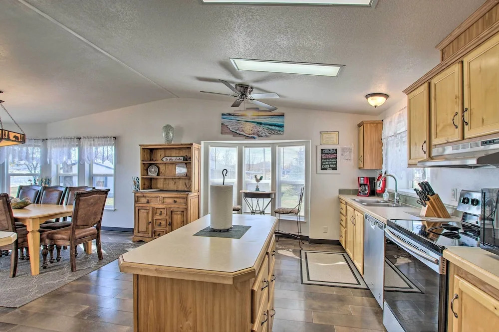 Spacious Family Home w/ Kayak + Deck on Bear Lake!