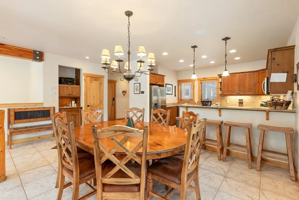 8201 Mill Creek - Private Hot Tub! 3 Bedroom Condo by RedAwning