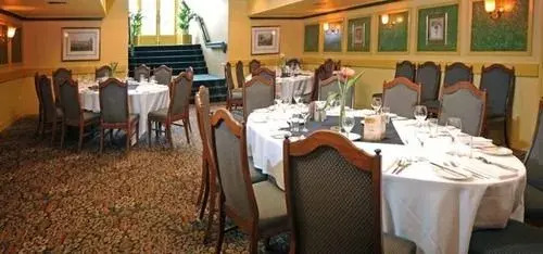 Feathers Hotel