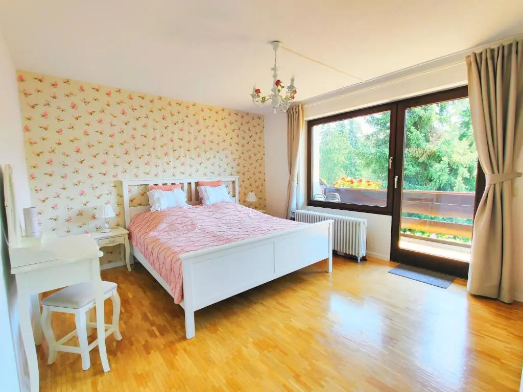 Romantic Style Apartment Titisee