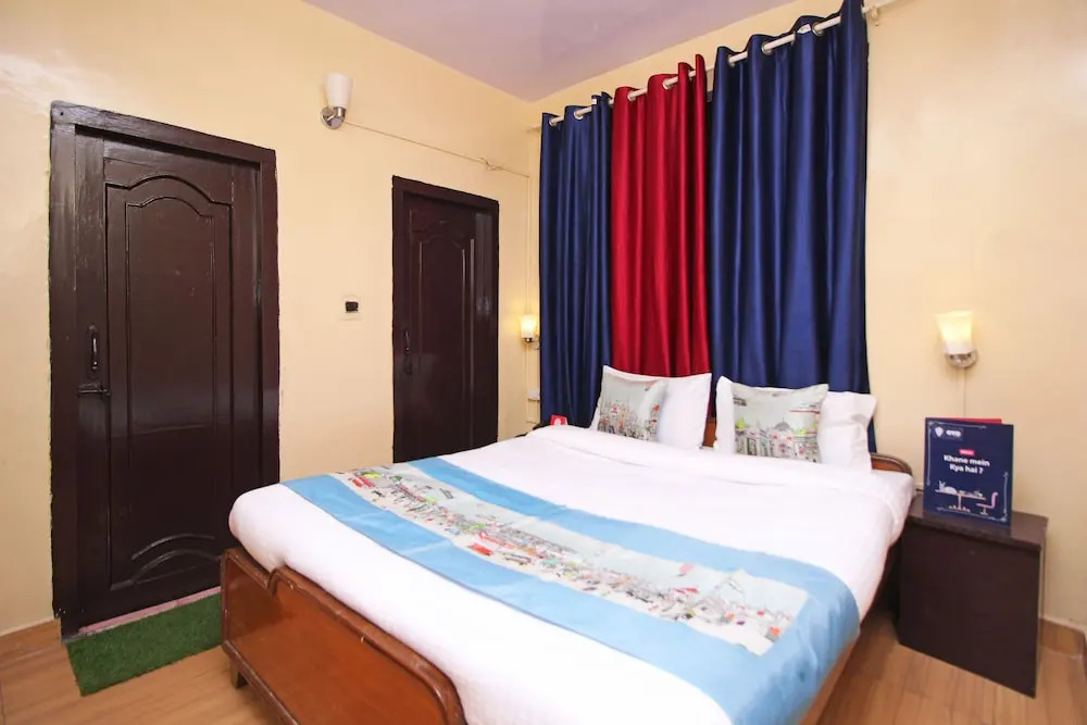 OYO 8793 Home Stay near Mall Road