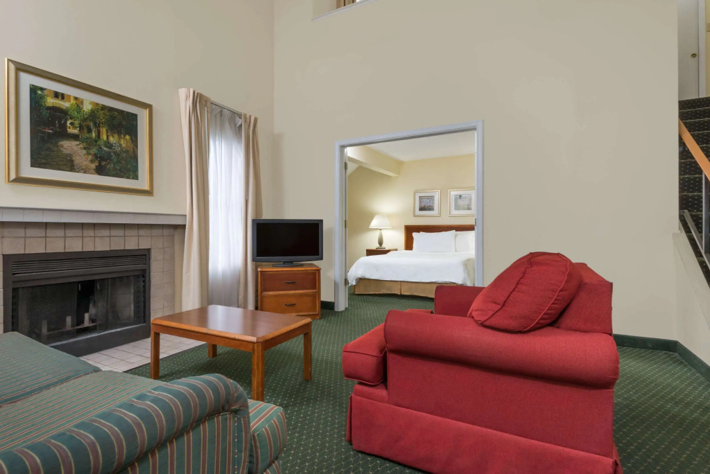 Hawthorn Suites by Wyndham Miamisburg/Dayton Mall South