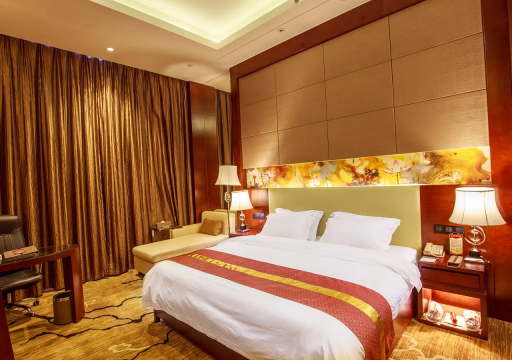 Clarion Resort Leishan Hot Spring Resort
