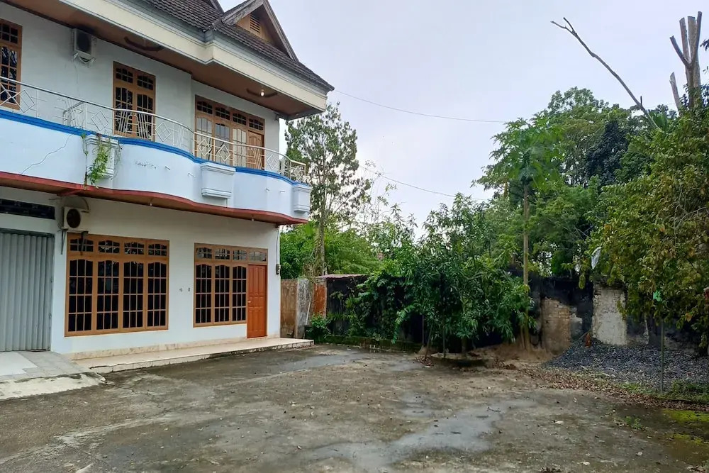 Hotel O Karunia Kost & PenginapanNearSiring Marabahan