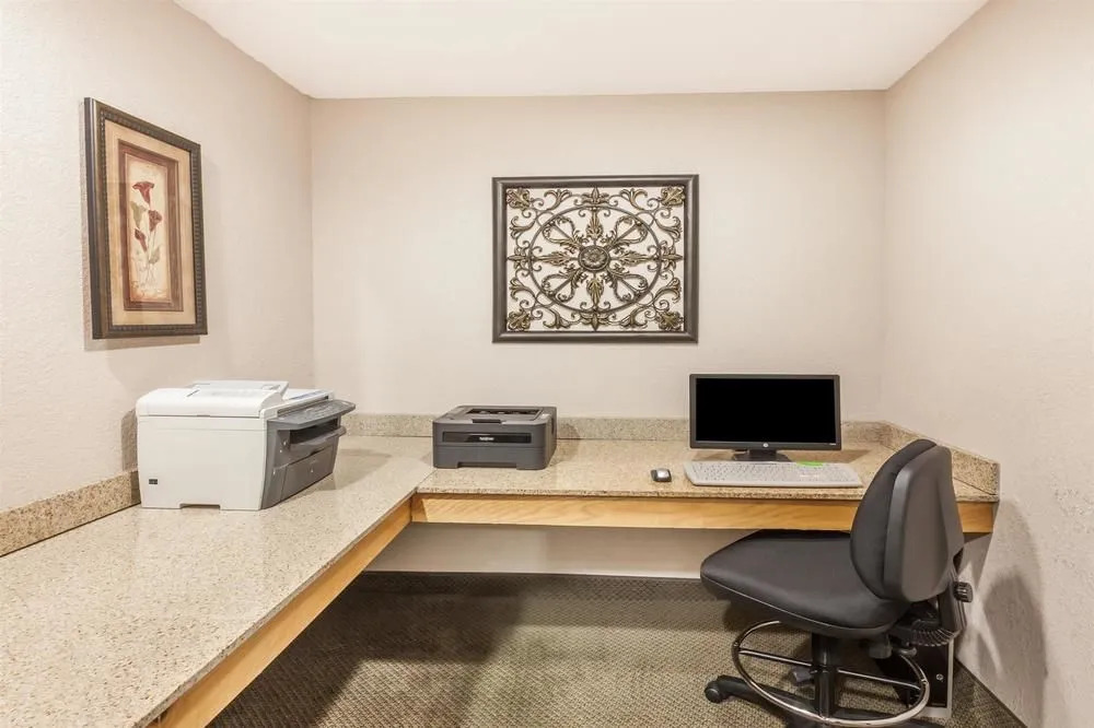 Ramada Oklahoma City Airport North