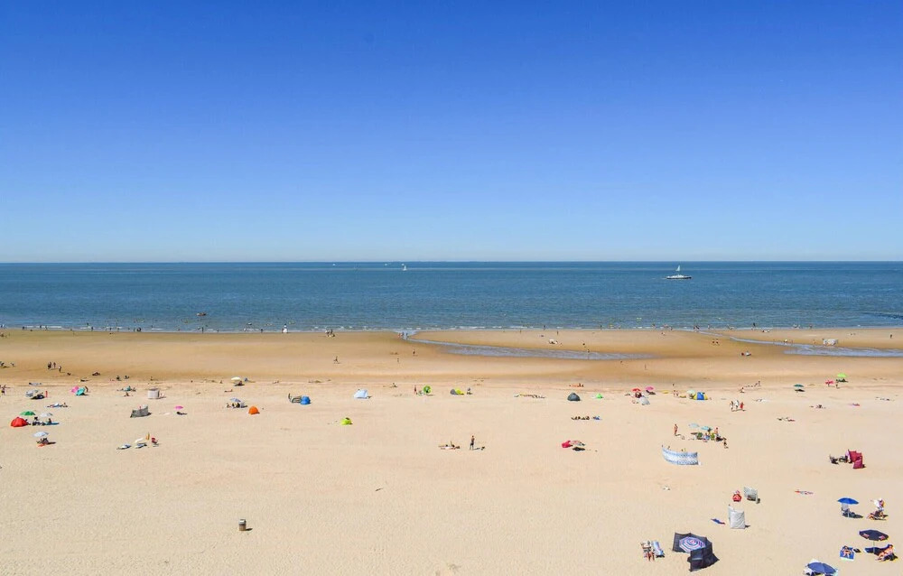 Amazing Home in Oostduinkerke With 3 Bedrooms and Wifi