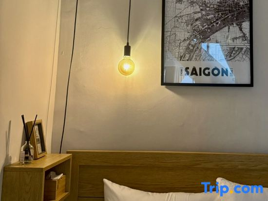 LYLAC Home Saigon COG - Tranquil City Center Wabi Sabi 3BR Townhouse in D1