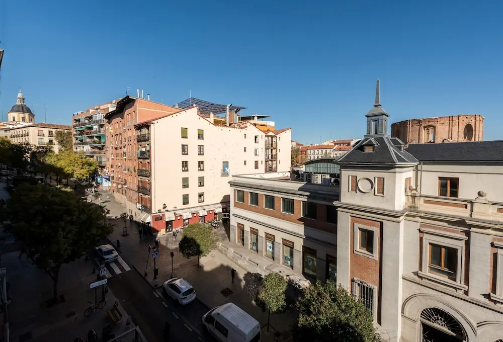 Plaza de Embajadores City Center