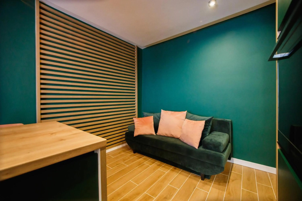 Green Velvet City Retreat
