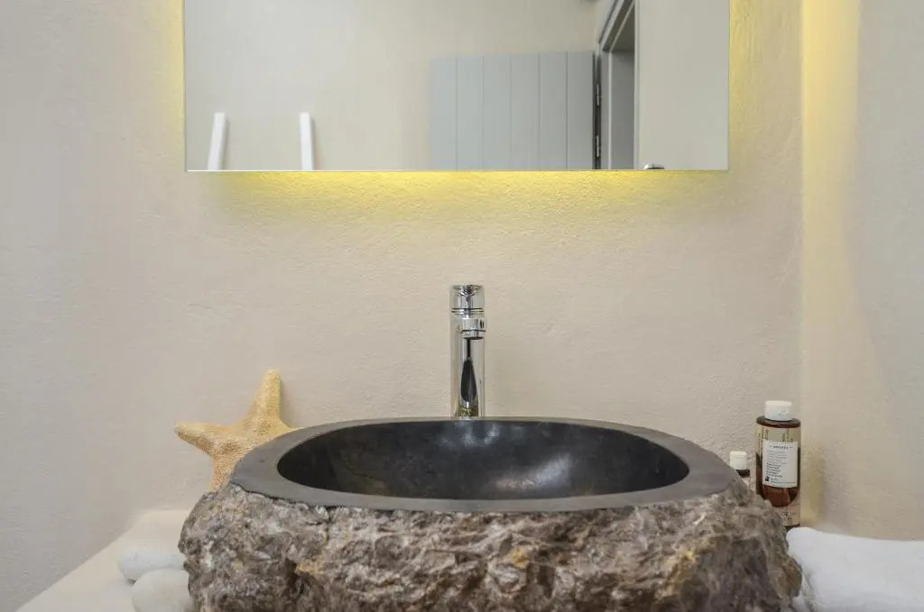 Aphrodite luxury apartments