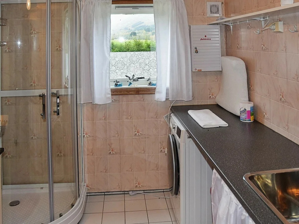 8 Person Holiday Home in Sæbø
