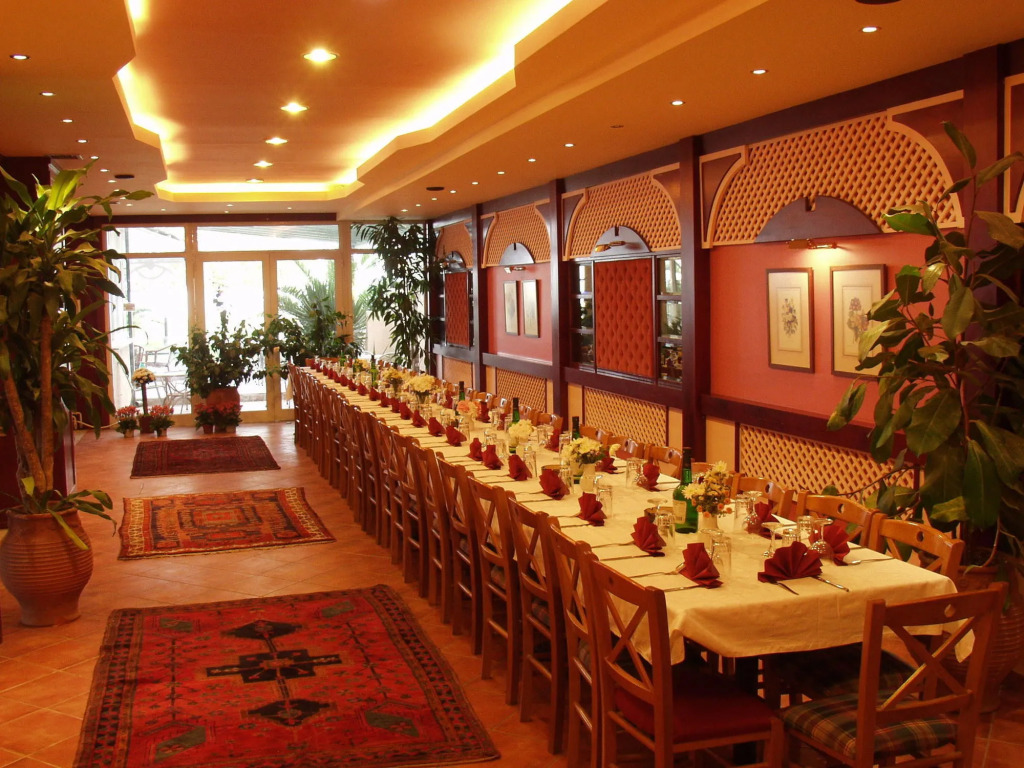 Hotel Platon Beach